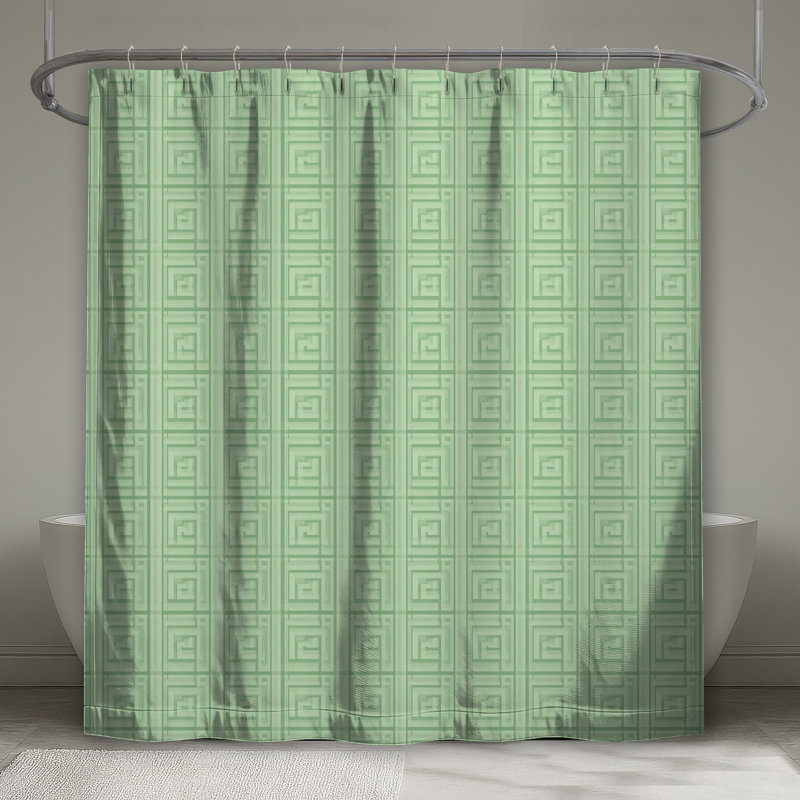 Rideaux de douche verts à motif grec, 70in W x 93in H