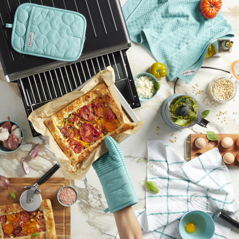 KitchenAid Onion Quilt Kitchen Towel, Oven Mitt & Potholder Set 4-Pack, Aqua Sky