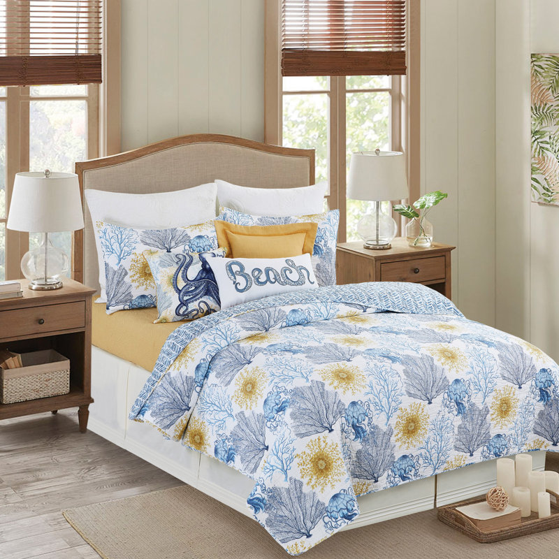 Mist Cotton Reversible Quilt Set, Queen Quilt + 2 Standard Pillow Shams