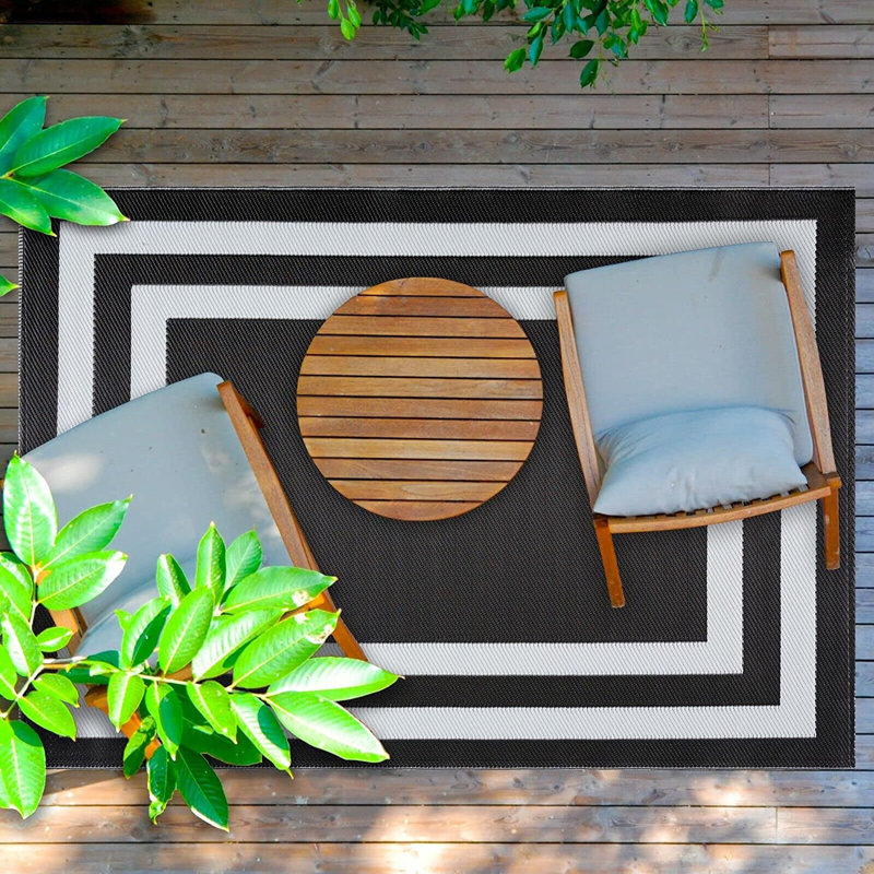 Tapis intérieur / extérieur noir Aisha, Rectangle 6 pi x 9 pi