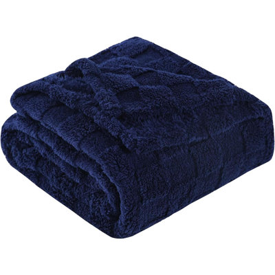 Fleece Throw For Couch Sofa Bed Super Soft Cozy Plush Microfiber Flannel With 3D Checkered Design  For Adults
