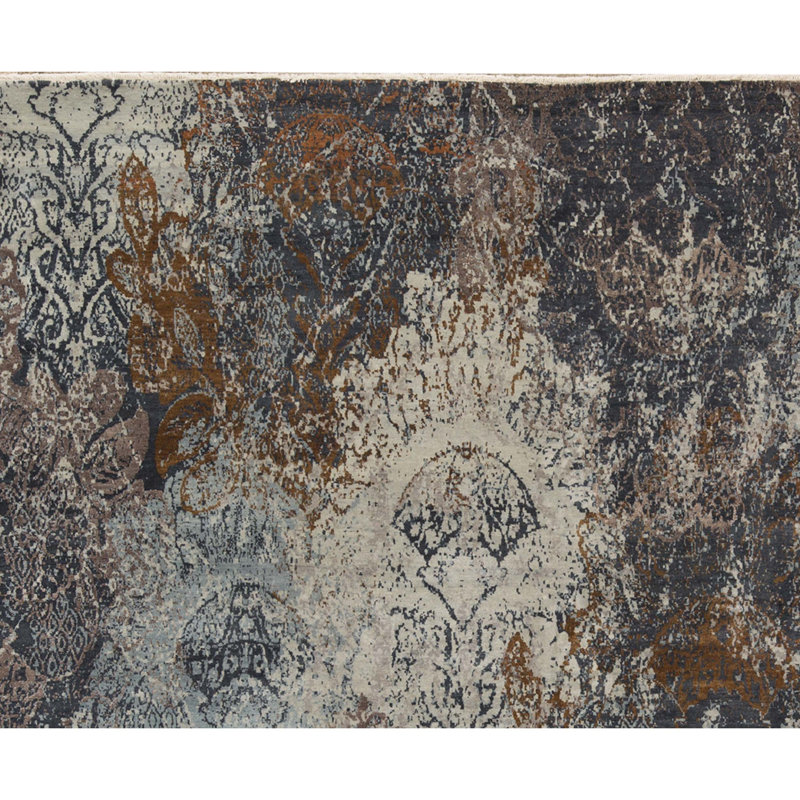 Damask Area Rug in Gray