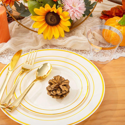 WELLIFE 210PCS Ivory Plastic Plates for 30 Guests - Gold Plastic Plates, Platos Para Fiestas Elegantes Desechables, Disposable Plate for Party and Wedding