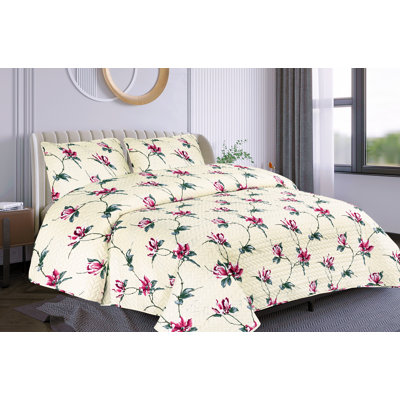Ensemble de courtepointe en microfibre crème / rose Ilyse 3 pièces