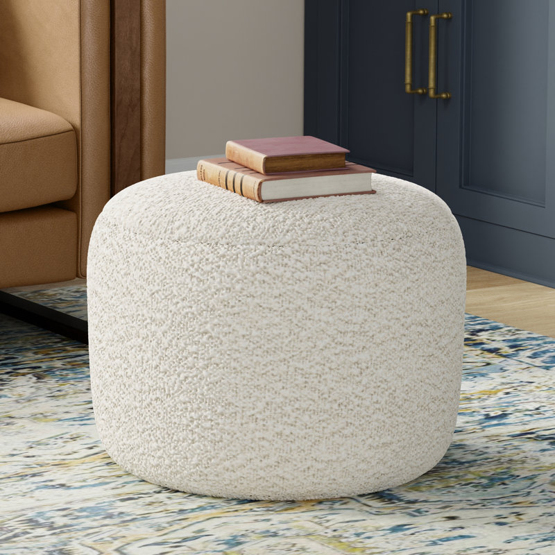 Pouf rond rembourré l 18 po Chantal