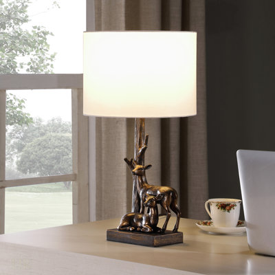 Lampe de table en polyrésine de 19,75 po en polyrésine de style chevreuil en bronze 110-120V. Le cordon noir mesure L 70,5 po, lampe de table