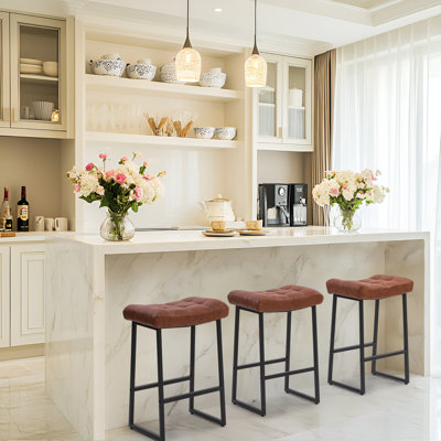 Tabouret de bar large en similicuir