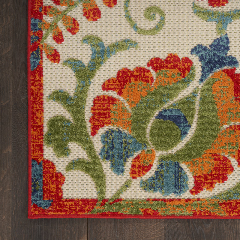 Isalia Floral Indoor Rug