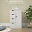 Armoire autoportante à grain de bois blanc pour salle de bain, 4 tiroirs et porte, structure, sangle de basculement, capacité de rangement de 88 lb avec porte pour salle de bain, style, panneau de particules, sécurité, moderne