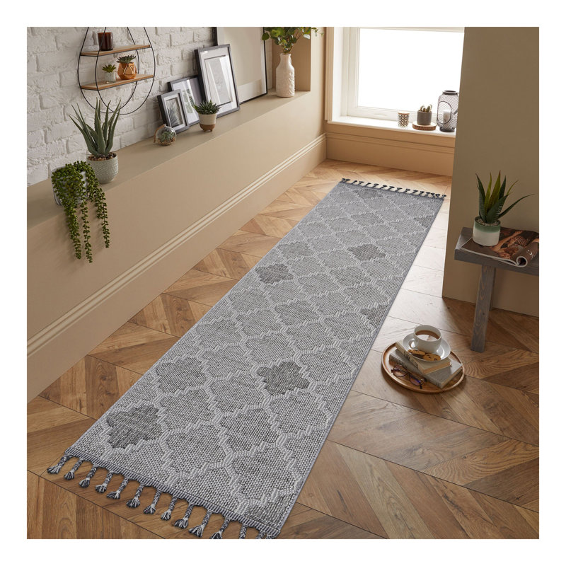 Collection White/Grey /Trellis Indoor/Outdoor Area Rug, Runner 2'2" x 8'