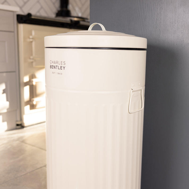 Retro Steel Step On Kitchen Trash Can - 30L, Cream