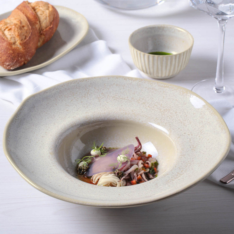 Assiette plate en grès 11,02 po Latte Commercial