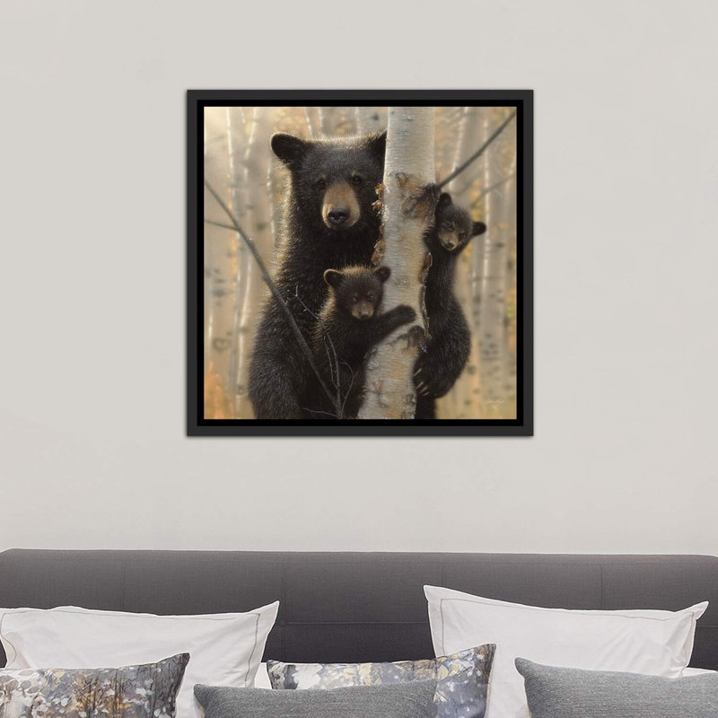 «Mama Black Bear» par Collin Bogle Print, H 26 po x l 26 po x P 1,5 po, Toile avec cadre noir patiné