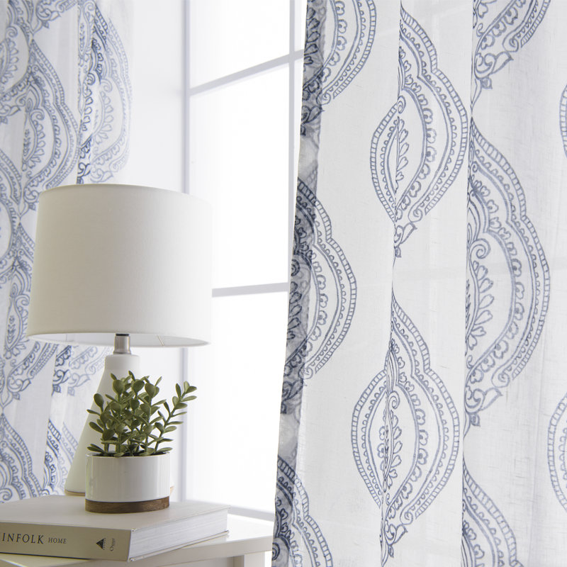 Paire de rideaux transparents avec passe-tringle Yareli, Bleu marine