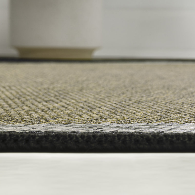 Tapis intérieur / extérieur brun / noir Oneva, Nouveauté 7 pi 9 po x 10 pi