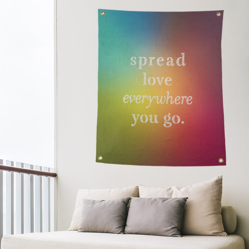 Tapisserie de polyester à l’quoted love quot, H 59 pi x l 50 po, Arc-en-ciel