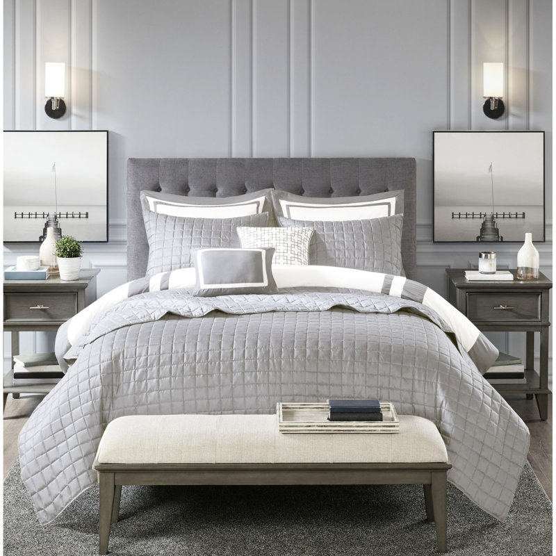 Édredon et courtepointe gris très grand / très doux en microfibre avec bordure classique pour une literie confortable