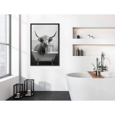 «Shetland Highland Cow in The Bathaign Decoring Art», reproduction d'art sur toile encadrée