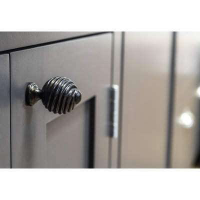 Twist 30mm Diameter Round Knob