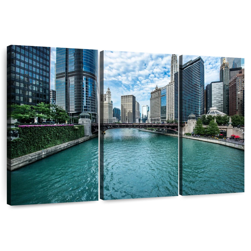 Sireci Chicago River View, 20" H x 33" W