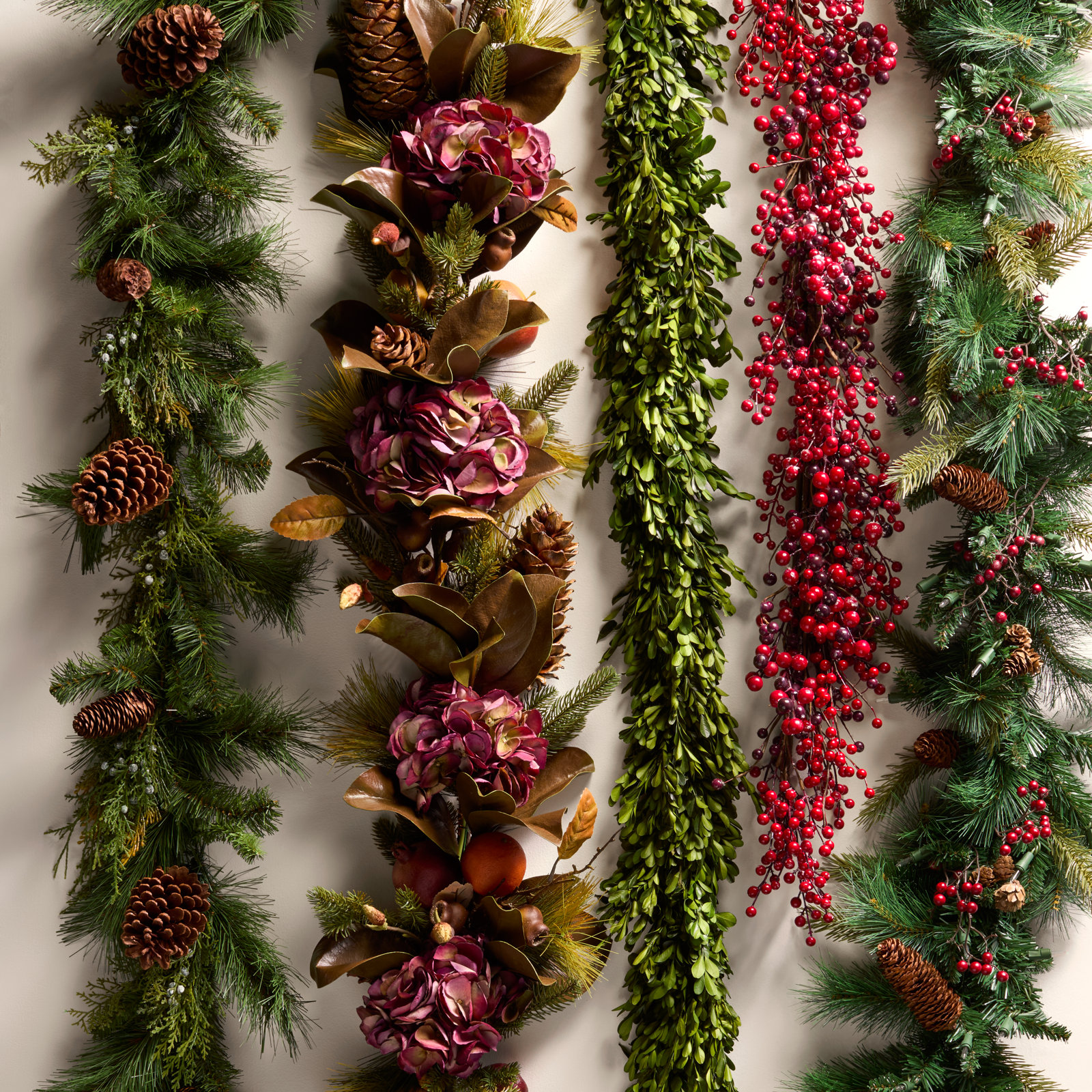 72'' in. Preserved Boxwood Garland