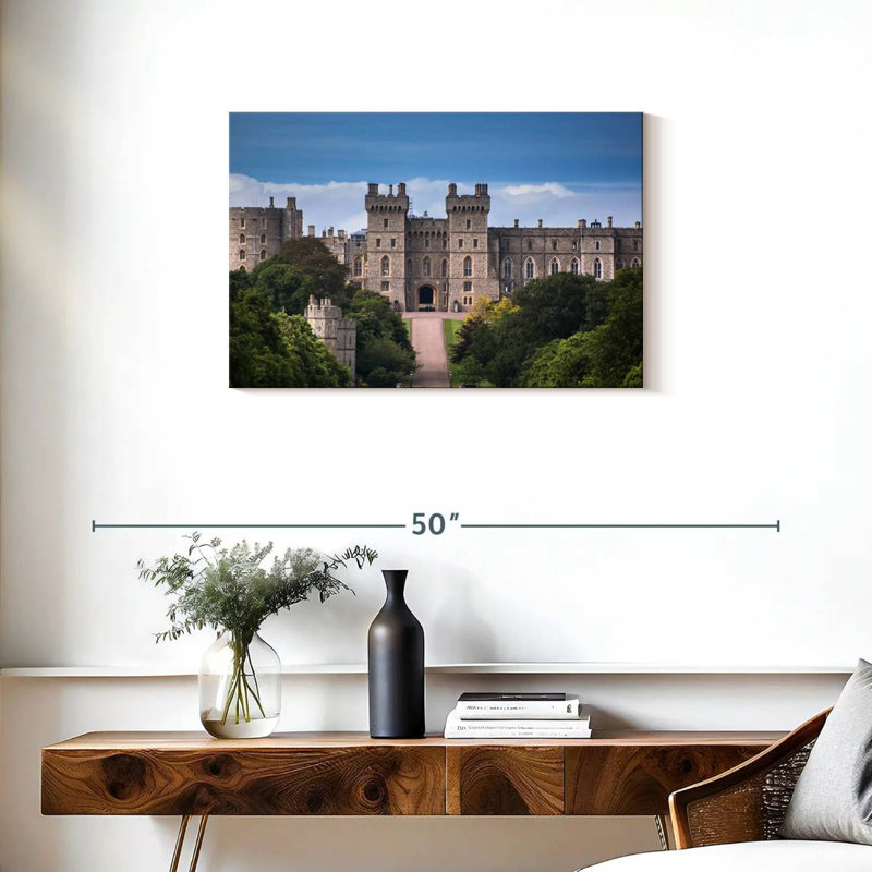 Château royal Kavia Windsor, H 20 po x l 30 po