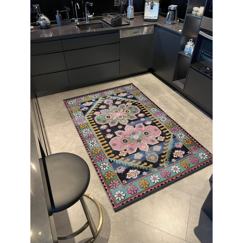 Tapis décoratif rose multicolore à motif floral traditionnel, Rectangle 4 pi 11,06 po x 9 pi 10,11 po