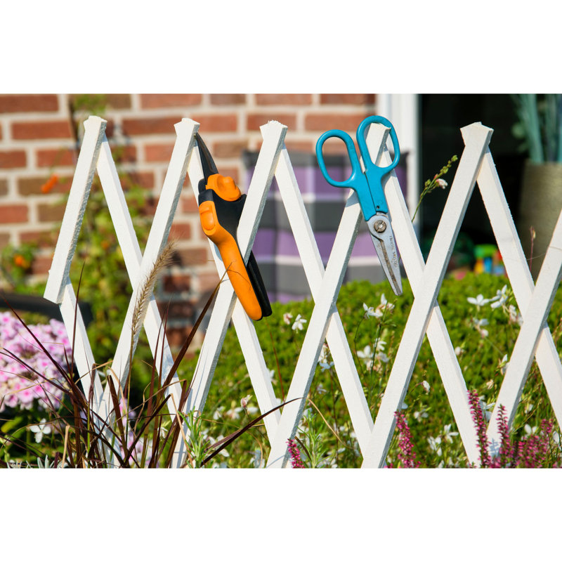 Elevated Planter with Trellis, White