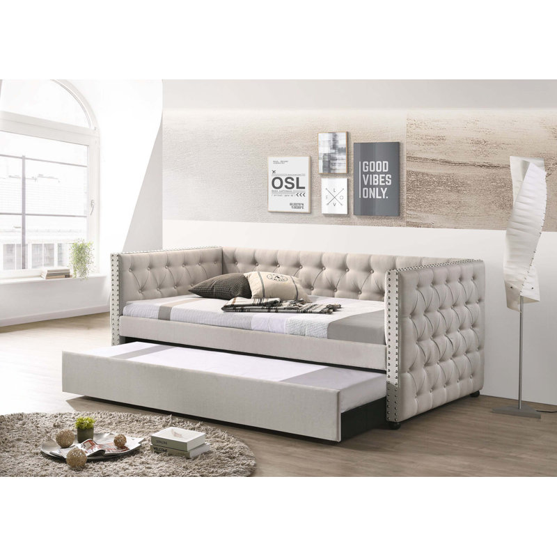 Comfortable Multi-functional Daybed with Extra Storage Space for Relaxation