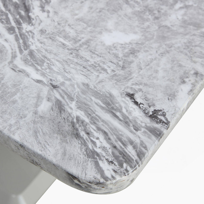 Table moderne en panneau de fibres à densité moyenne convenant à 4 à 6 personnes, table de salle à manger de 63 po avec plateau en bois aggloméré texturé gris marbré, structure facile à assembler et durable, ce qui en fait un choix idéal pour les restaurants.