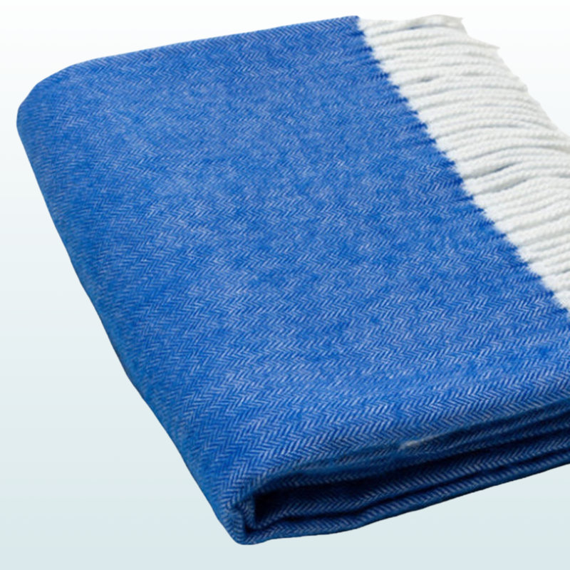 Jeté en peluche à chevrons Trio, Bleu / blanc, L 59,73 po x l 49,74 po