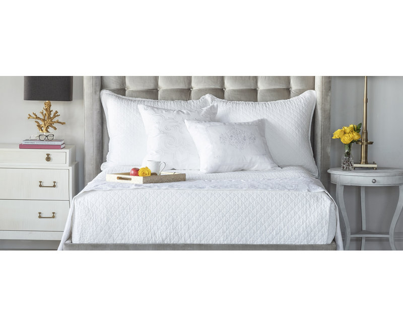 Emily White Linen Queen Diamond Quilted Coverlet