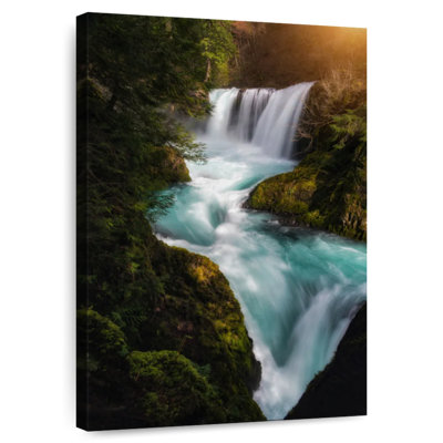 Kerrick Spirit Falls In Washington
