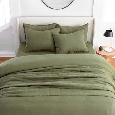 Kamau Linen Quilt Set