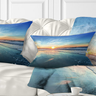 Oreiller imprimé bleu bord de mer avec coucher de soleil - mer et rivage