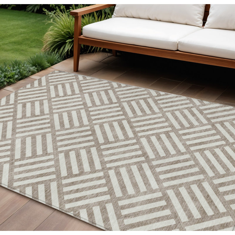 Tapis intérieur / extérieur lavable 8 pi x 10 pi taupe et ivoire