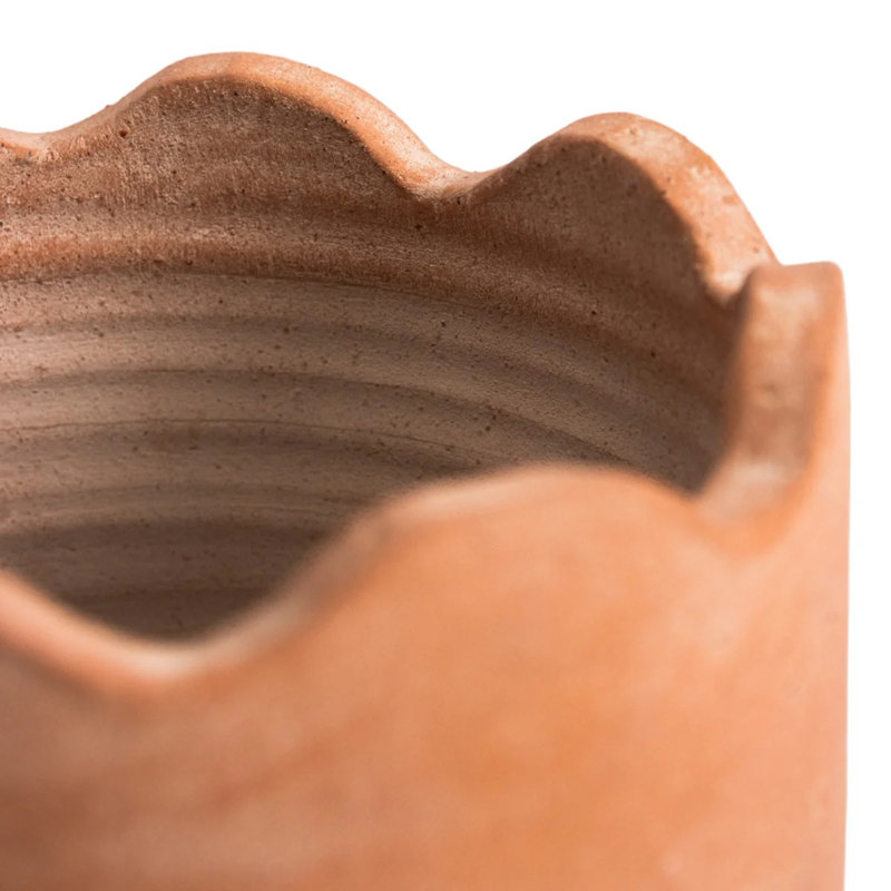 Wavy Planter Medium, 11'' H X 11'' W X 11'' D