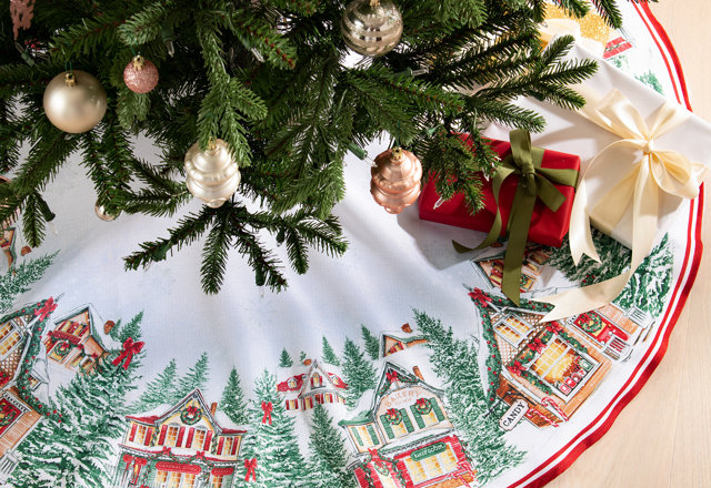 Our Best Christmas Tree Skirt Deals