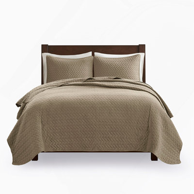 Luxurious Oversized 3-Piece Quilt Set, Queen