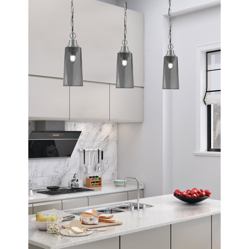 Luminaire suspendu Purcell illustré en finition graphite avec verre fumé l 5 po x H 10 po, Smoke