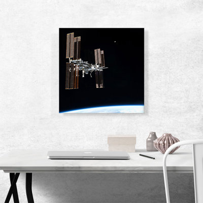 «International Space Station Earth and Moon», reproduction de photo sur toile tendue