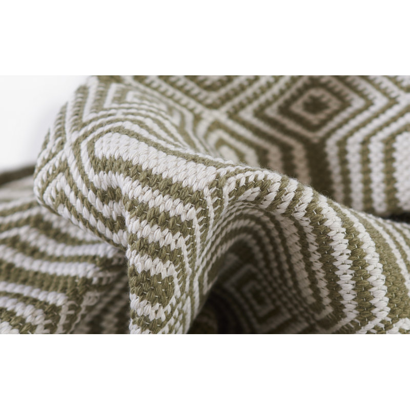 Geometric Area Rug in Green, Rectangle 3'6" x 5'6"