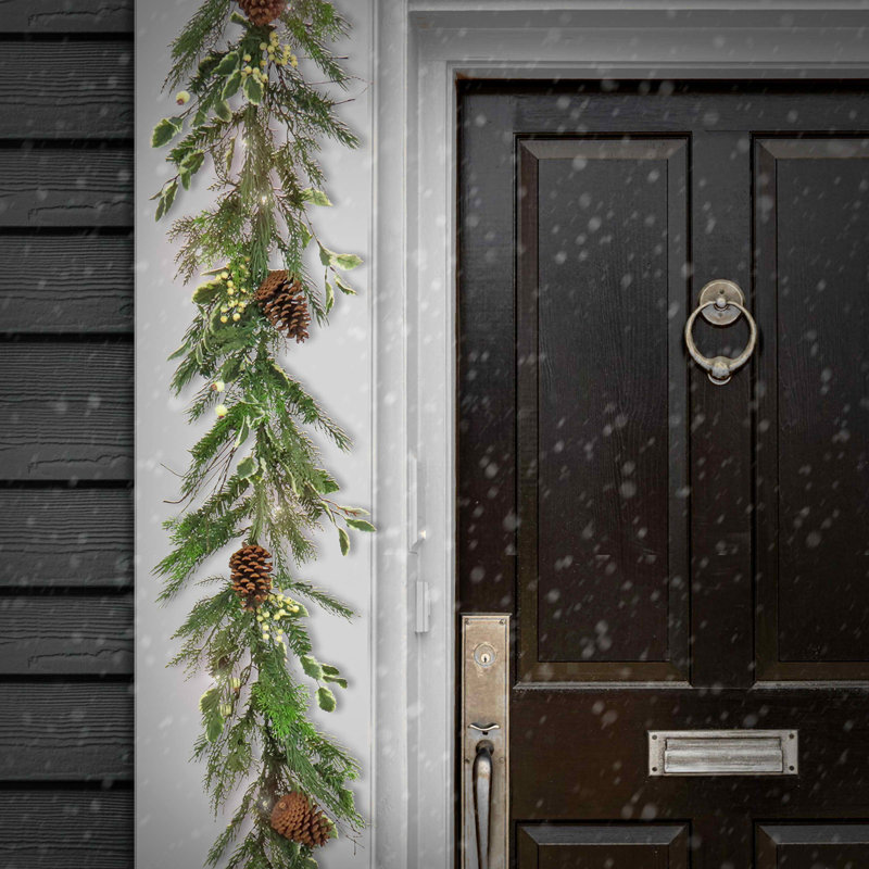 Lighted Faux Garland, 6'