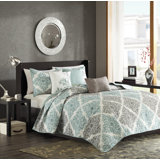Claire 6 Piece Printed Quilt Set with Throw Pillows