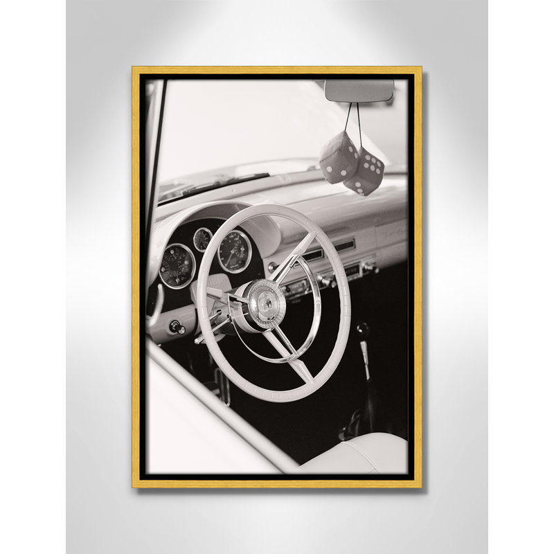 «Classic Car II» par Young, H 19,5 po x l 13,5 po, Flotteur doré