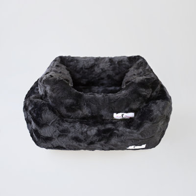 Bella Polyester Pet Bed