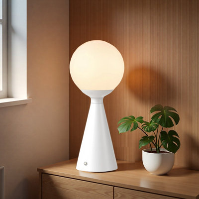 Lampe de table minimaliste d'intérieur moderne 13 po, lampe de bureau à intensité variable à 3 voies avec design américain Creative Cone, éclairage de chambre circulaire à DEL en cristal (paquet de 1)