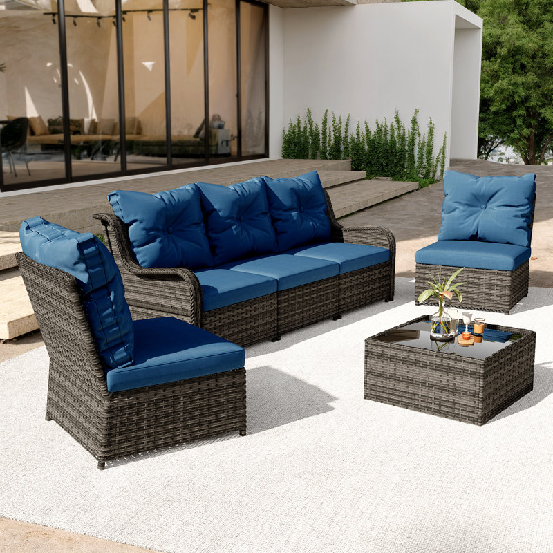 Ensemble de conversation en osier pour 5 personnes avec table basse en osier Lyerly, Grey, Bleu