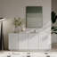 Buffet blanc moderne, 59 po de largeur, 4 portes, bois de pin, eau 3D, rangement convertible, pour la salle à manger