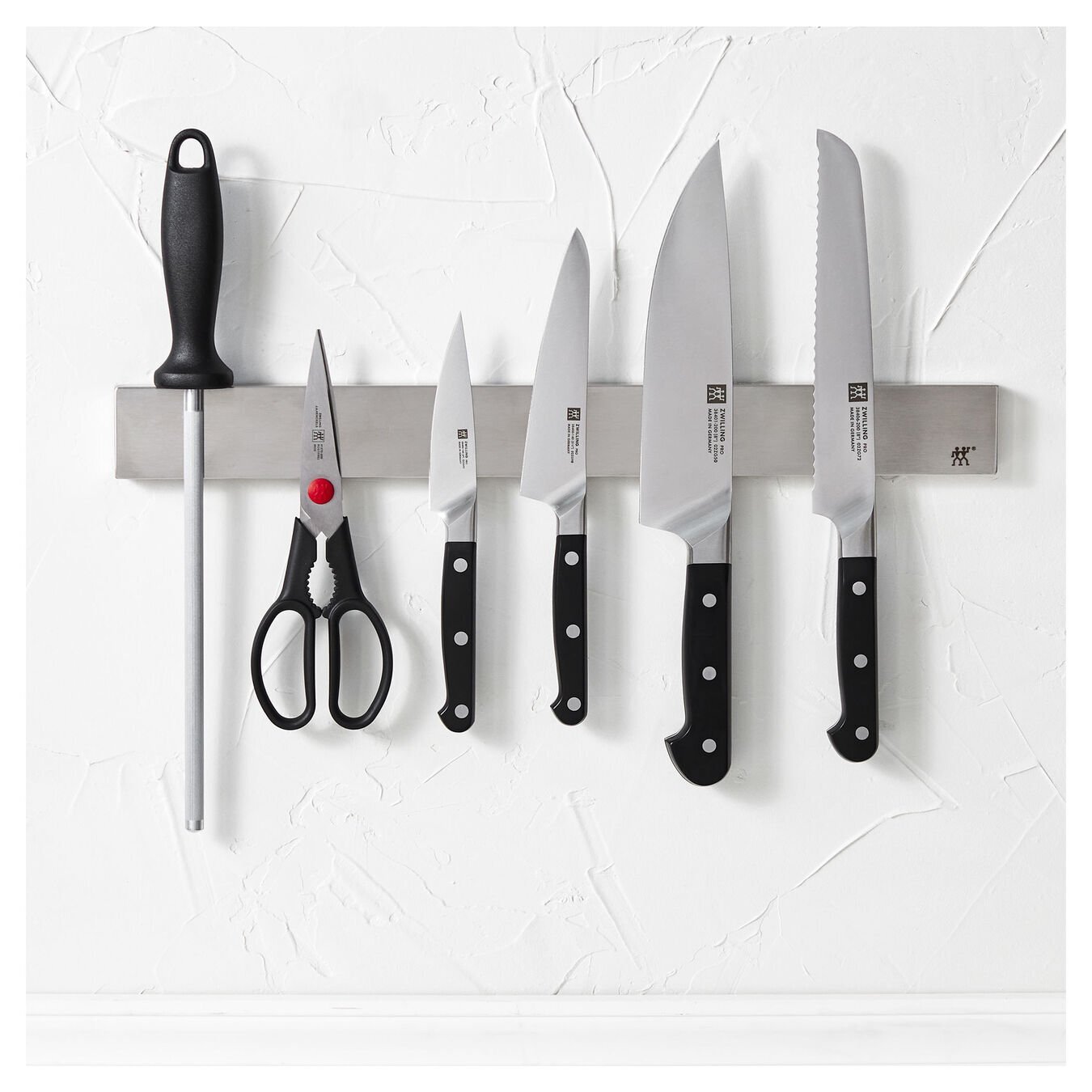 https://assets.wfcdn.com/im/64003958/compr-r85/1930/193042944/zwilling-pro-7-piece-knife-block-set-with-175-inch-stainless-magnetic-bar.jpg